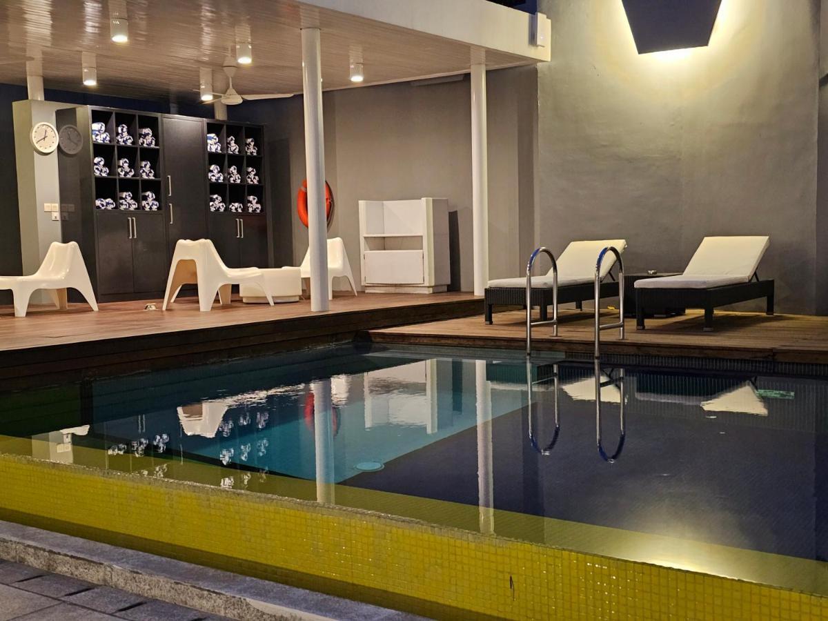 Chill Hotel Seminyak ภายนอก รูปภาพ