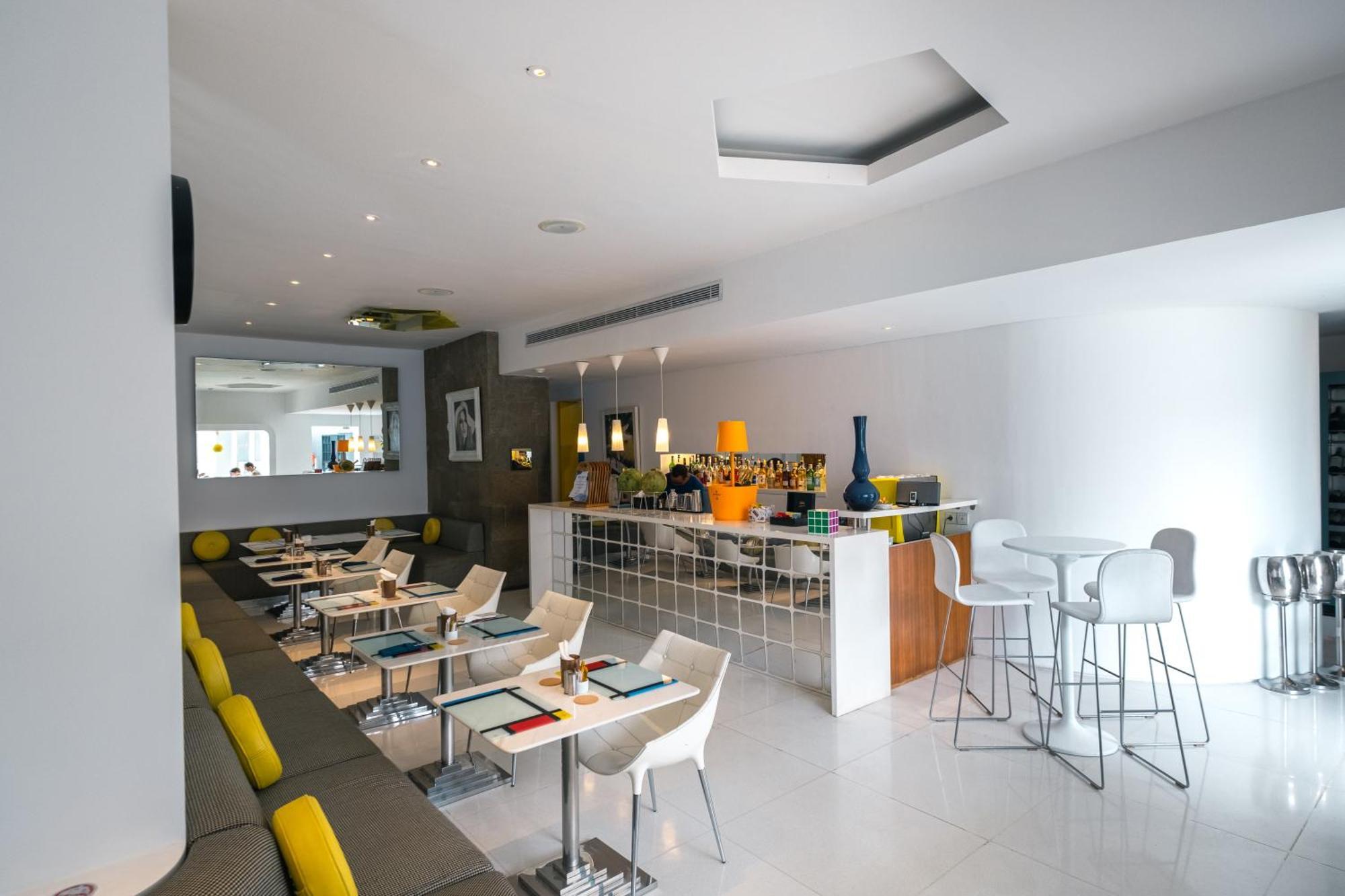 Chill Hotel Seminyak ภายนอก รูปภาพ