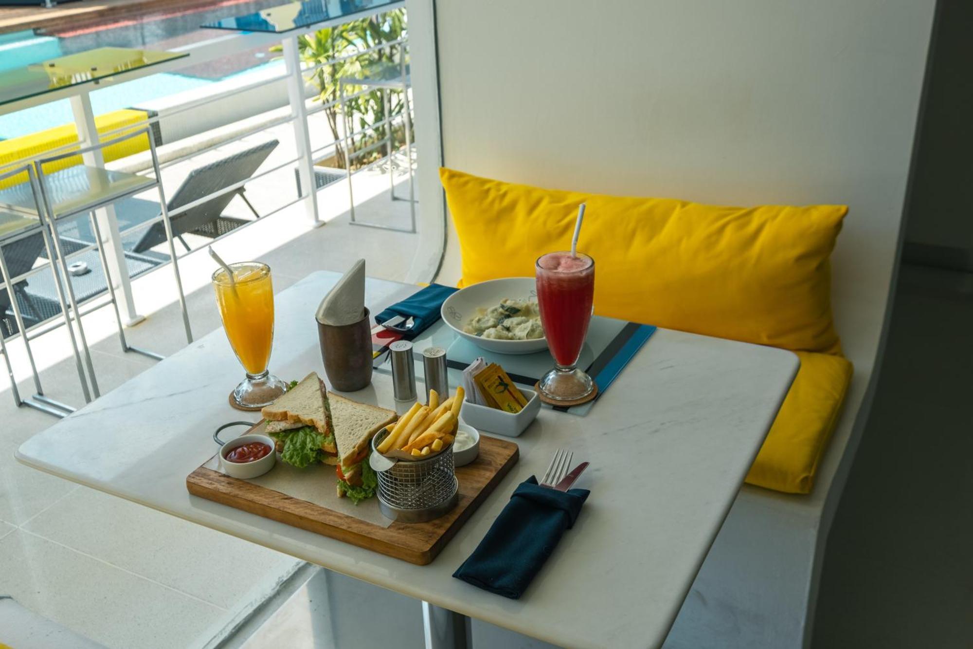 Chill Hotel Seminyak ภายนอก รูปภาพ